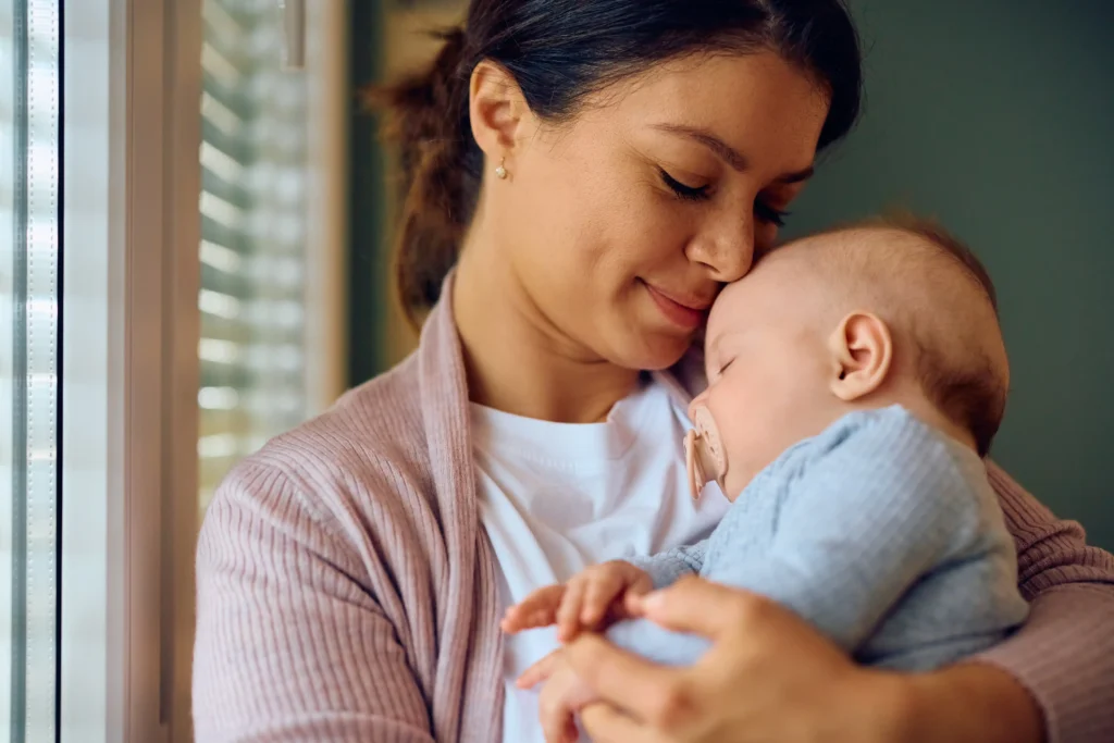 Salário-Maternidade: Quem Tem Direito e Como Conseguir?